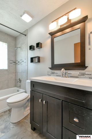 1814 W Peach Street, Lincoln, NE 68522