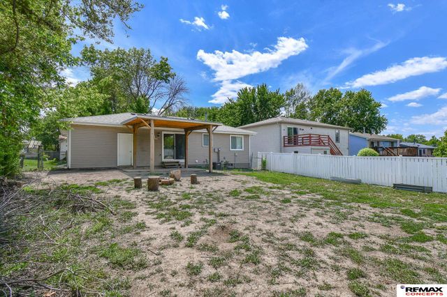 1814 W Peach Street, Lincoln, NE 68522