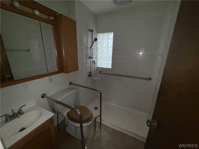 72 Dwyer Street, West Seneca, NY 14224