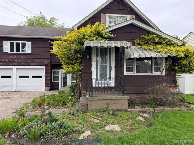 72 Dwyer Street, West Seneca, NY 14224