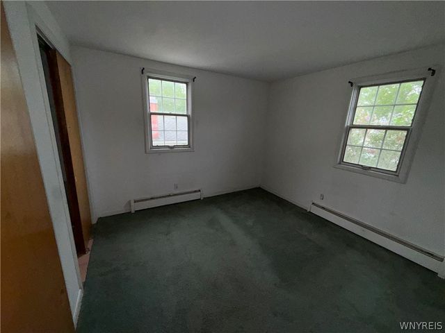 72 Dwyer Street, West Seneca, NY 14224