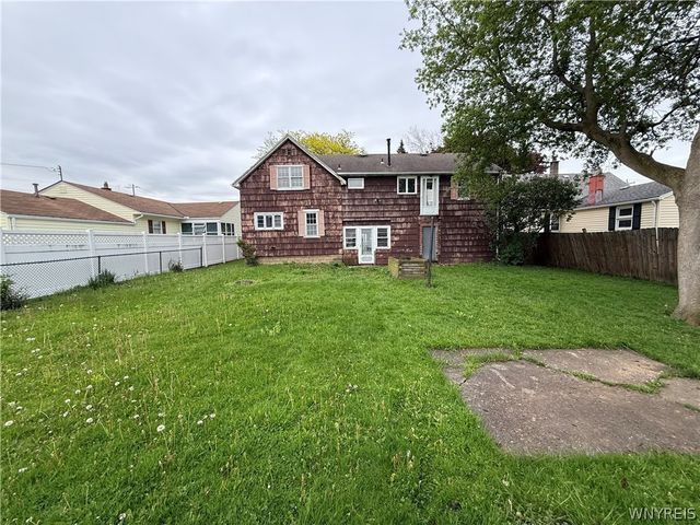 72 Dwyer Street, West Seneca, NY 14224
