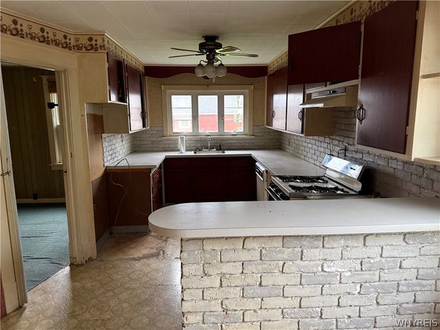 72 Dwyer Street, West Seneca, NY 14224
