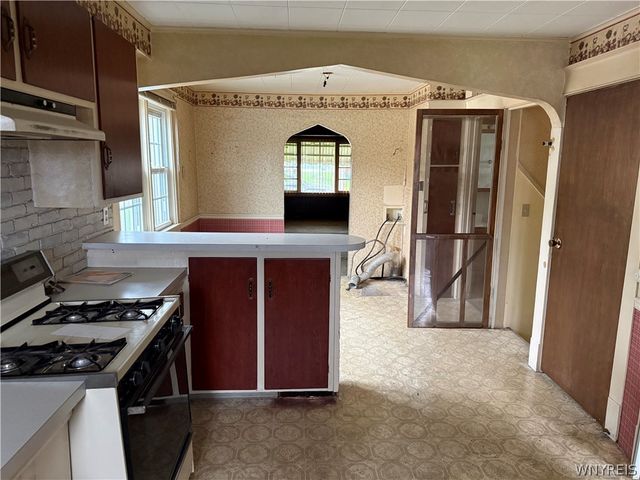 72 Dwyer Street, West Seneca, NY 14224