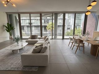 250 NW 24th St 3C, Miami, FL 33127