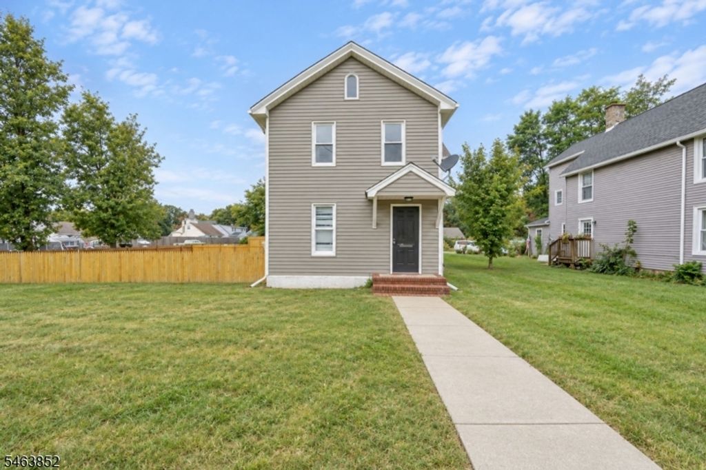 54 Main St, Ogdensburg Boro, NJ 07439 — exterior