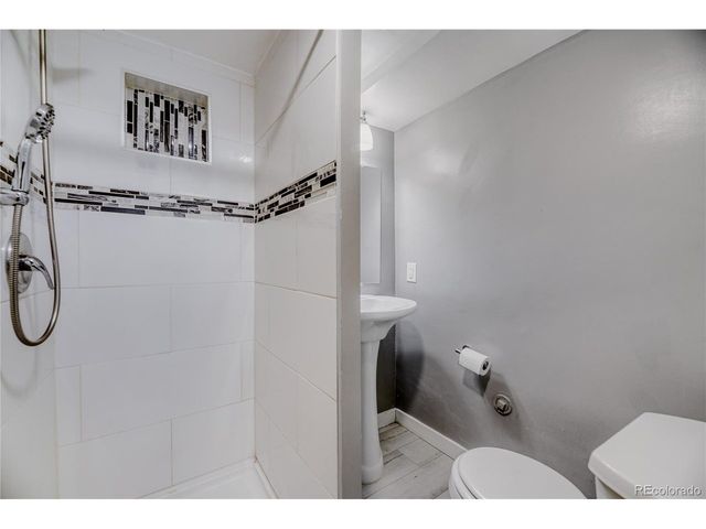 5101 S Washington St, Littleton, CO 80121