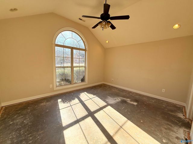 788 Charley Patterson Road, New Market, AL 35761