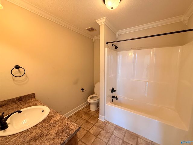 788 Charley Patterson Road, New Market, AL 35761