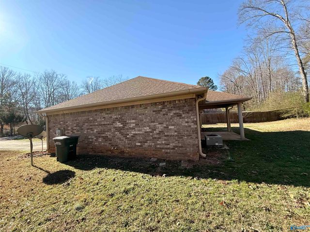 788 Charley Patterson Road, New Market, AL 35761