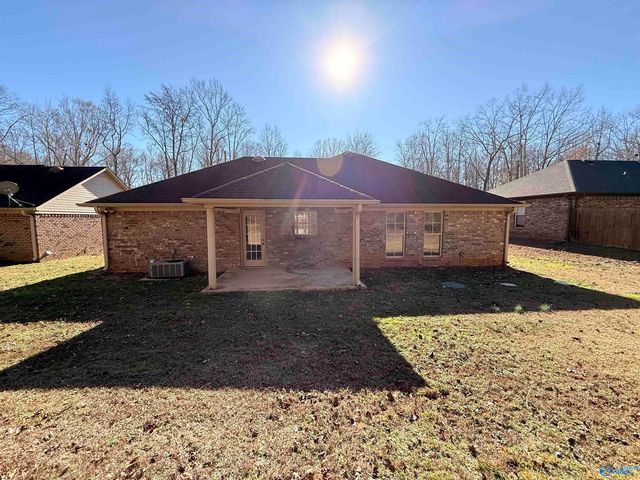 788 Charley Patterson Road, New Market, AL 35761