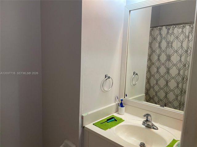 741 NW 42nd Avenue, Plantation, FL 33317