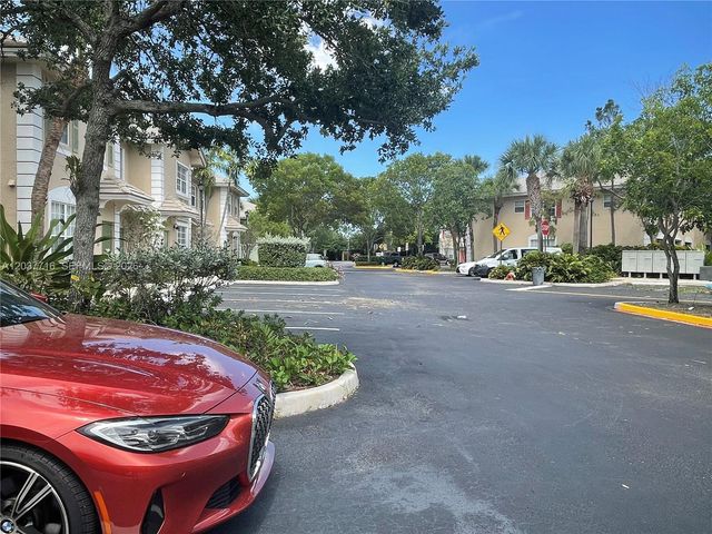 741 NW 42nd Avenue, Plantation, FL 33317