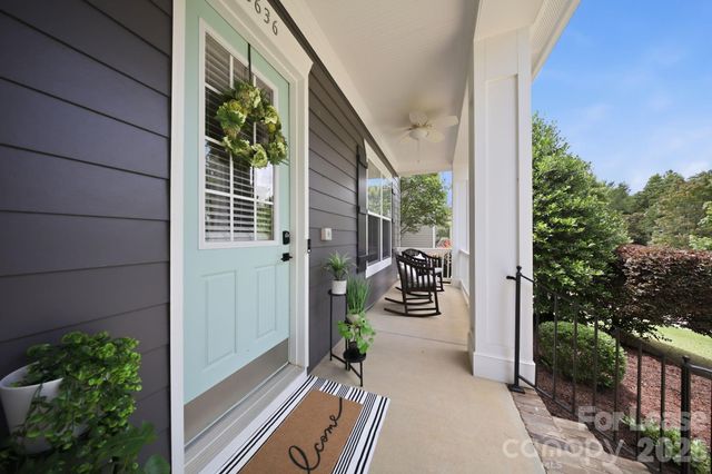8636 Sagekirk Court, Charlotte, NC 28278