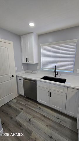 23451 N EL FRIO Court, Sun City, AZ 85373