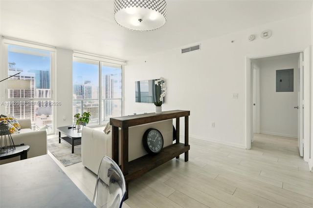 244 Biscayne Blvd 2405, Miami, FL 33132