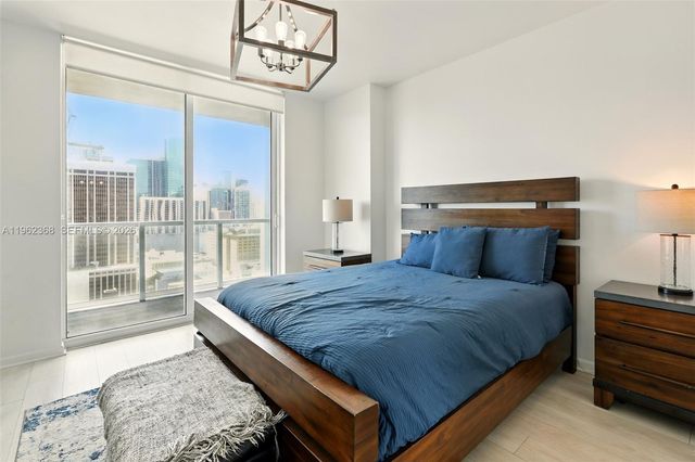 244 Biscayne Blvd 2405, Miami, FL 33132