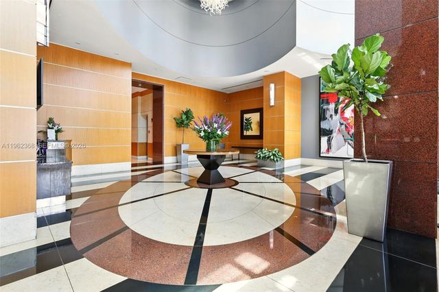 244 Biscayne Blvd 2405, Miami, FL 33132