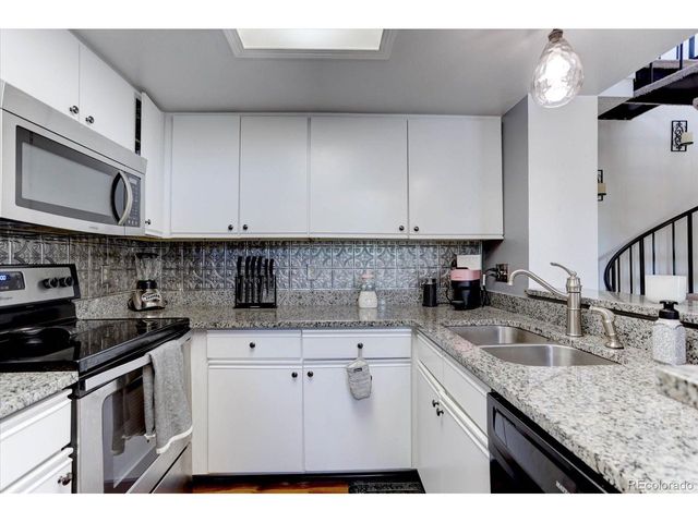 4943 S Carson St 209, Aurora, CO 80015