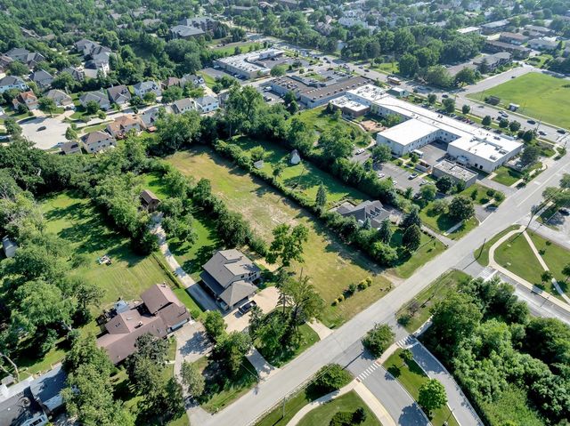629 65th Street, Willowbrook, IL 60527