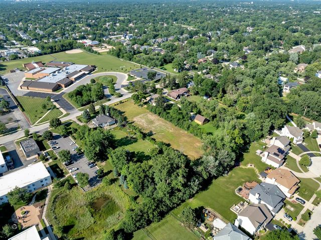 629 65th Street, Willowbrook, IL 60527