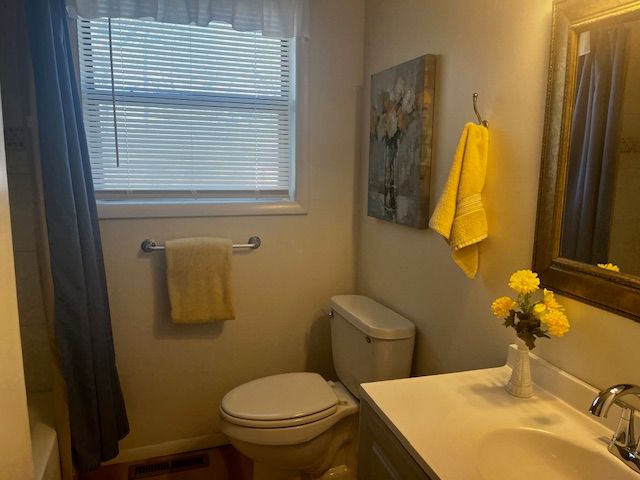 201 Rathel Street, Harrison, AR 72601