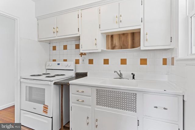 1902 PRINCETON AVE, Camp Hill, PA 17011