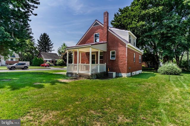 1902 PRINCETON AVE, Camp Hill, PA 17011