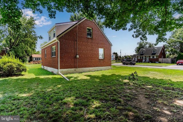 1902 PRINCETON AVE, Camp Hill, PA 17011