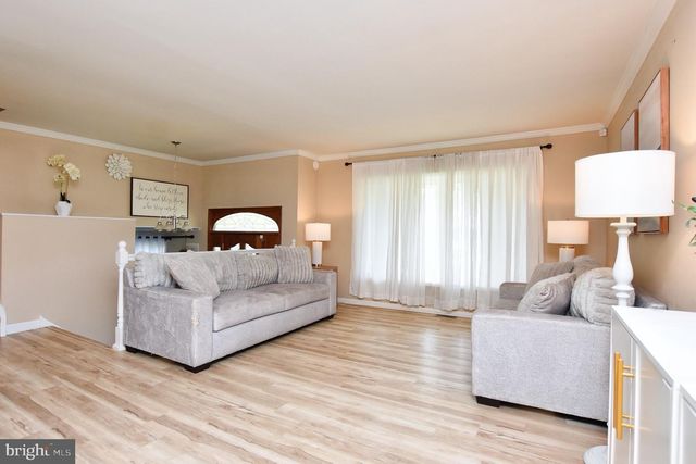 59 CORNELL DR, Delran, NJ 08075