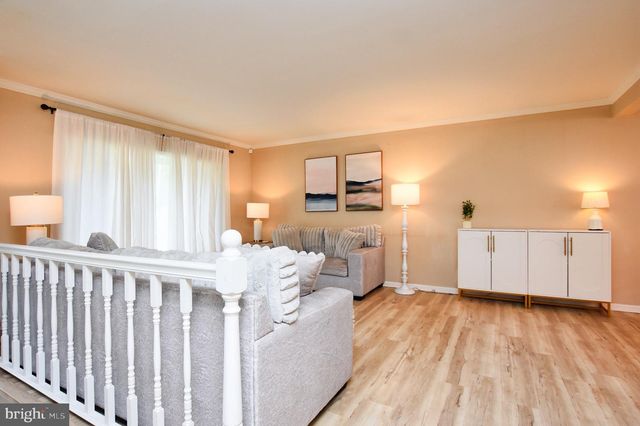 59 CORNELL DR, Delran, NJ 08075