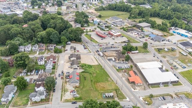 1015 7th Street, Parkersburg, WV 26101