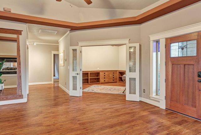 1858 NW Sunview Place, Grants Pass, OR 97526