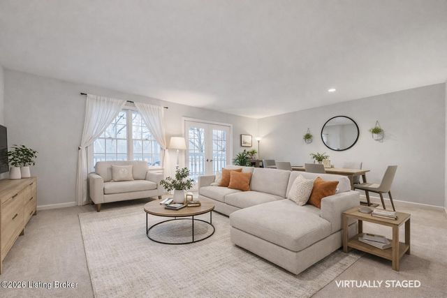 5002 Harrods Landing Dr, Prospect, KY 40059