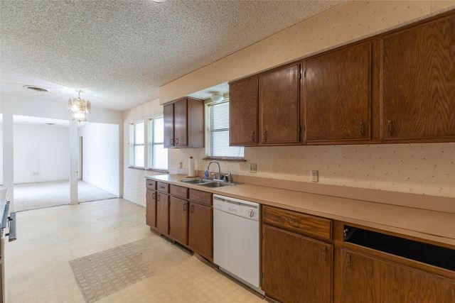 3265 Woodhollow Circle, Abilene, TX 79606