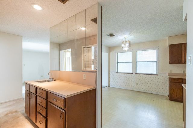 3265 Woodhollow Circle, Abilene, TX 79606