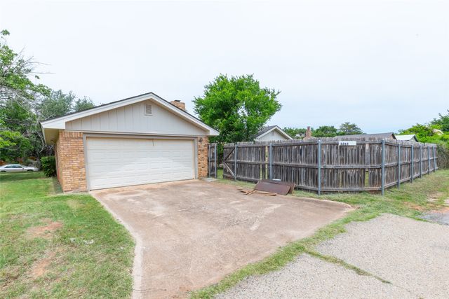 3265 Woodhollow Circle, Abilene, TX 79606
