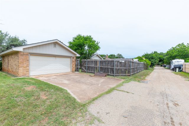 3265 Woodhollow Circle, Abilene, TX 79606