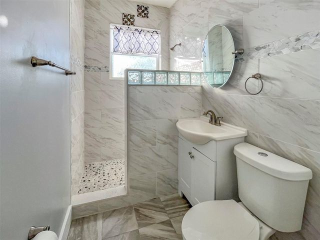 408 ARMADA ROAD S 5, Venice, FL 34285