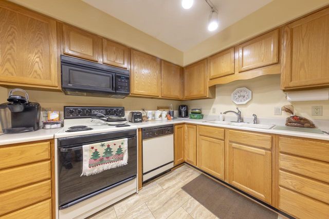 2545 N Lexington Drive, Janesville, WI 53545