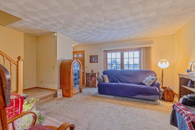 2545 N Lexington Drive, Janesville, WI 53545