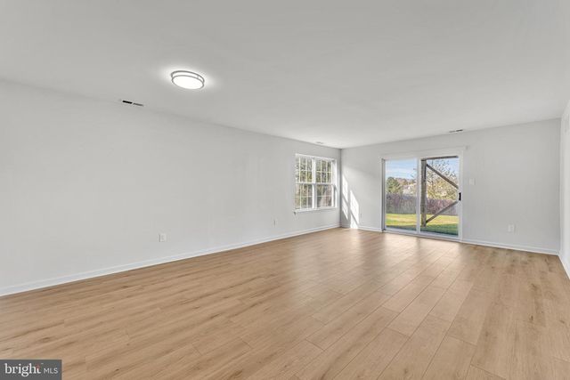 120 ALEXANDER RD, Beverly, NJ 08010