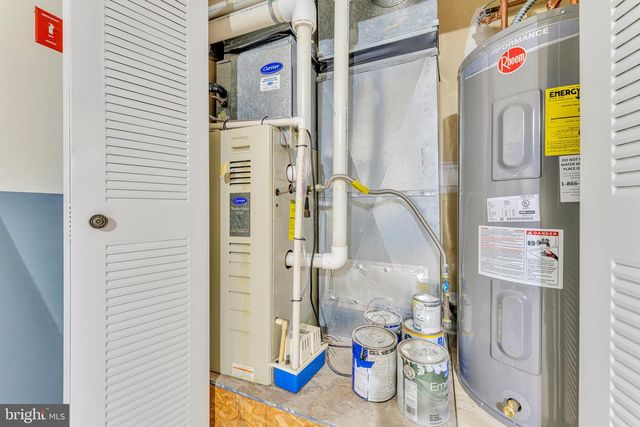 120 ALEXANDER RD, Beverly, NJ 08010