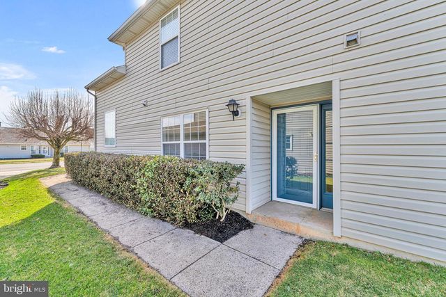 120 ALEXANDER RD, Beverly, NJ 08010