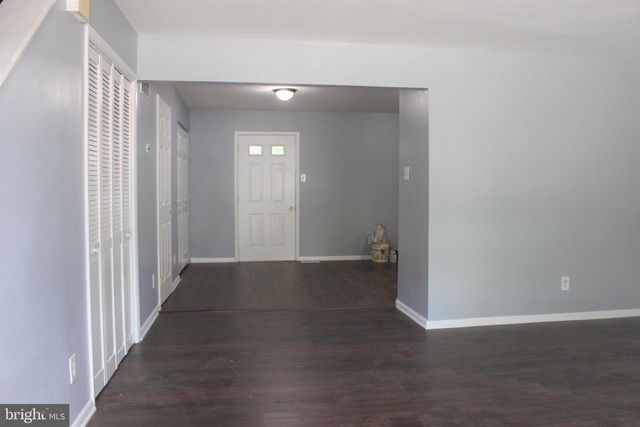 127 HIGGINS DR, Glassboro, NJ 08028