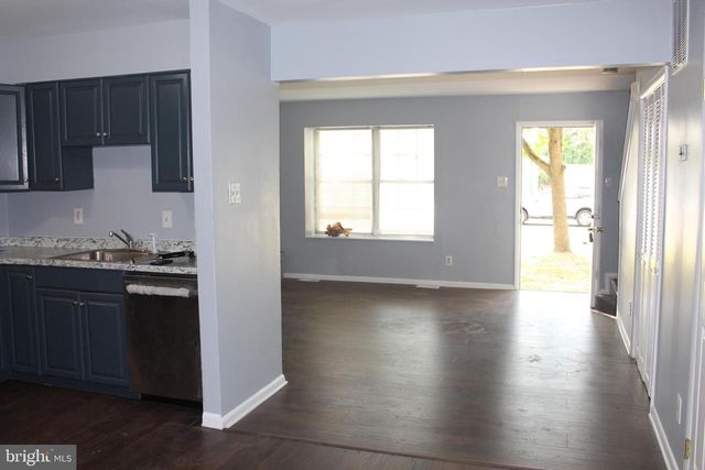 127 HIGGINS DR, Glassboro, NJ 08028