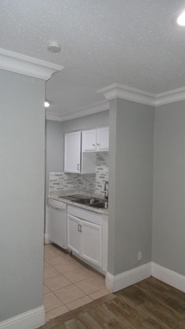 12500 Sandpiper Drive 13, Houston, TX 77035