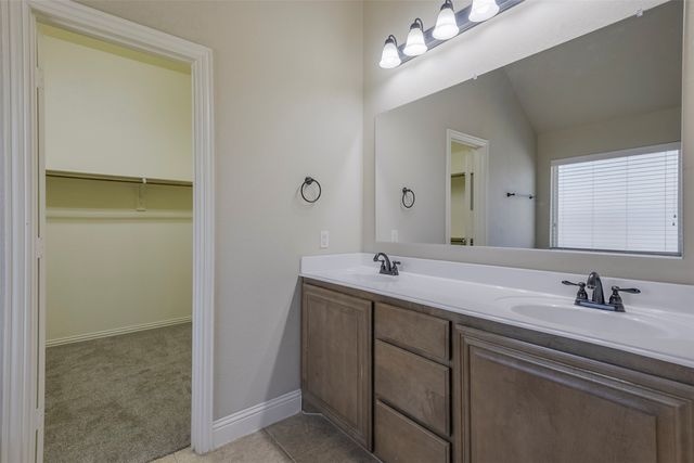 905 Mill Pond Drive, Midlothian, TX 76065