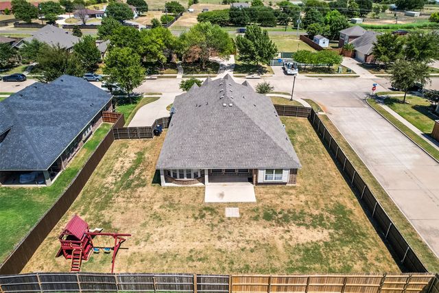 905 Mill Pond Drive, Midlothian, TX 76065