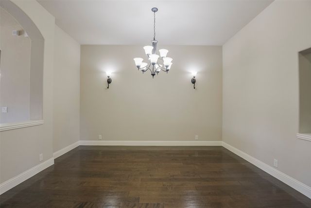 905 Mill Pond Drive, Midlothian, TX 76065